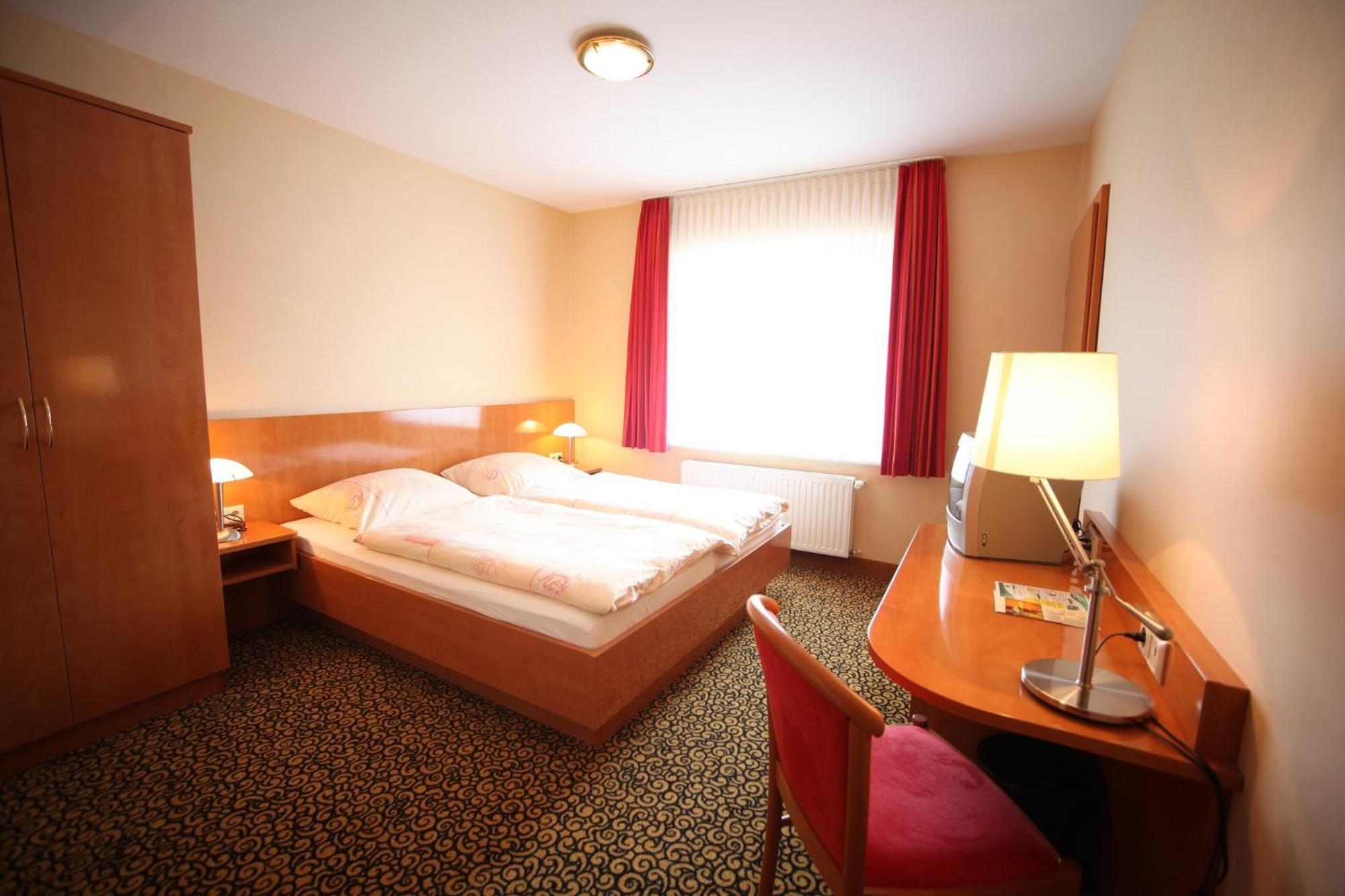 Hotel Matthias Gnarrenburg Room photo