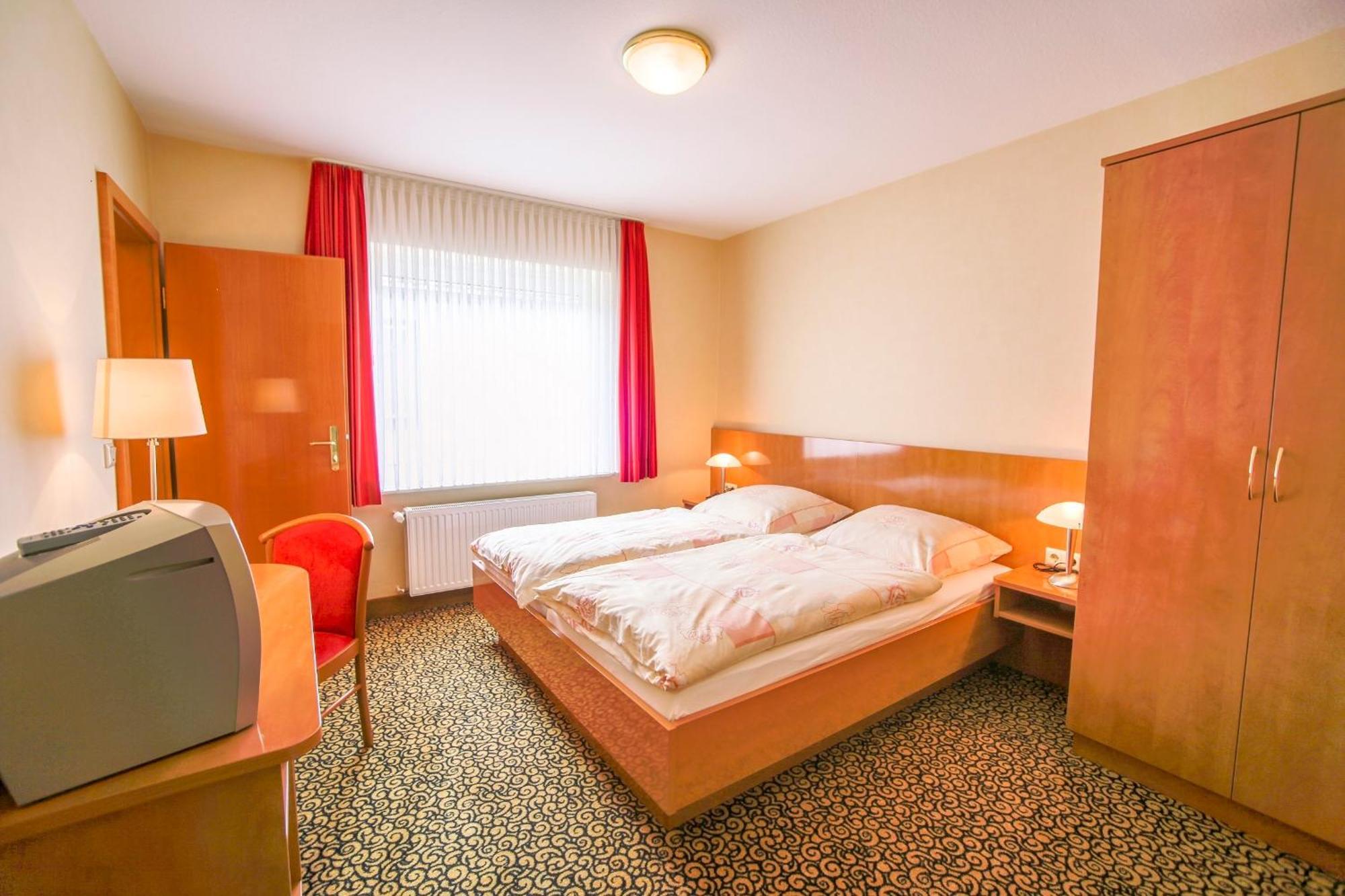 Hotel Matthias Gnarrenburg Room photo